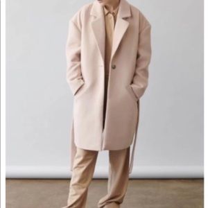 Elizabeth and James tan coat size XXL